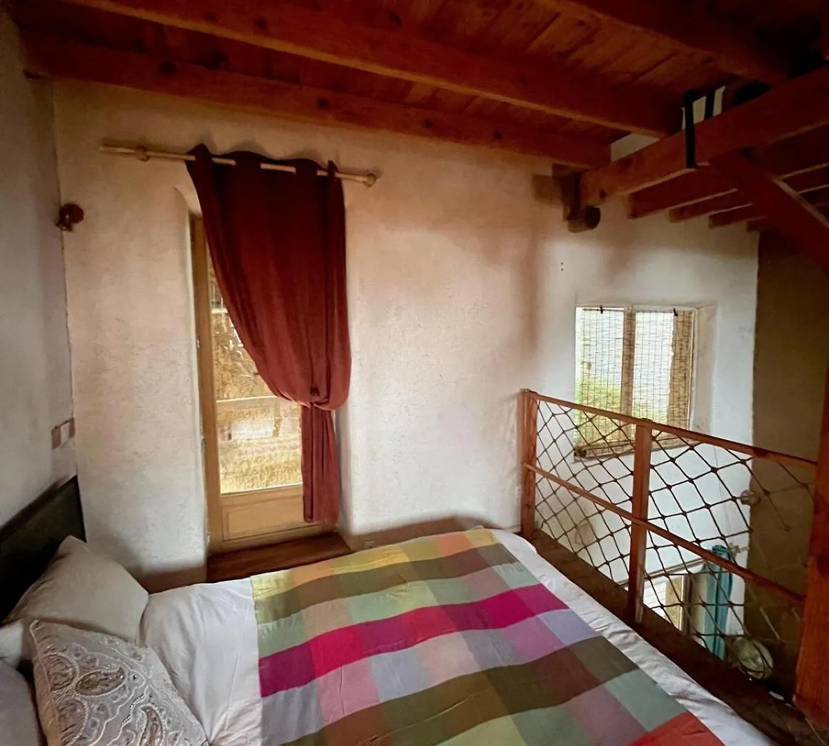 La Cabane Savoyarde Saint-Genix-sur-Guiers 0*,